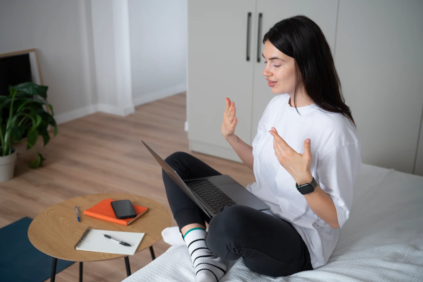 Psicoterapia com Adolescentes: Um Espaço para Escutar o Inédito